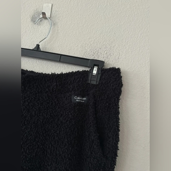 Calvin Klein Performance Shaggy Sherpa Pull On Joggers-M - Picture 3 of 7